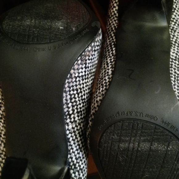 Rampage High Heels - Picture 6 of 6